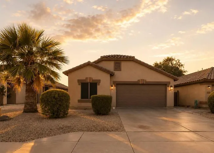 Desert Disconnect Outdoor Cinema And Pool Holiday home Mesa